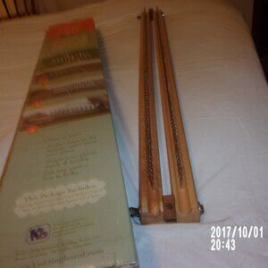 KNITTING BOARD